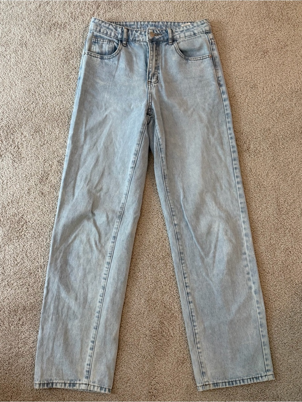 Light Wash Women’s Straight-Leg Jeans